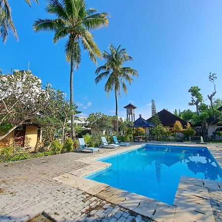 Surfers Beachfront Lombok Hotel Kuta  Bagian luar foto